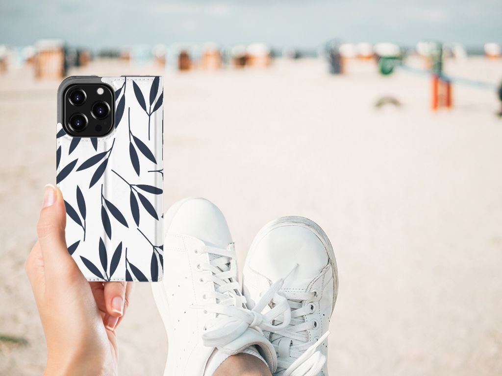 iPhone 13 Pro Smart Cover Leaves Blue - B2C Telecom