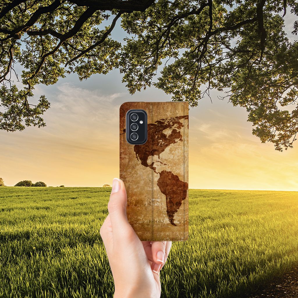 Samsung Galaxy M52 Book Cover Wereldkaart - B2C Telecom