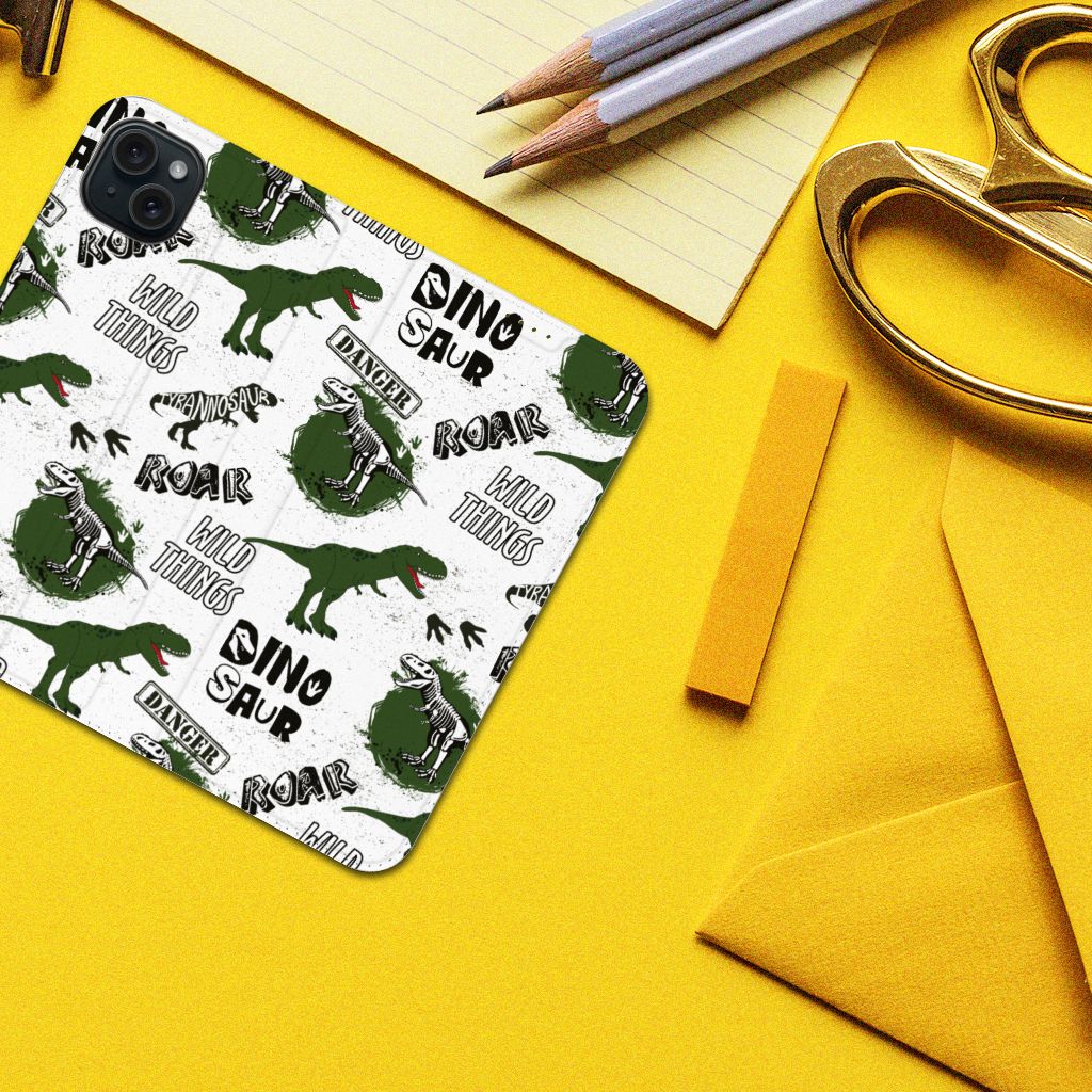 Hoesje maken voor iPhone 15 Plus Dinosaurus met dino's en teksten. Perfect voor elke dino liefhebber! đĻ
