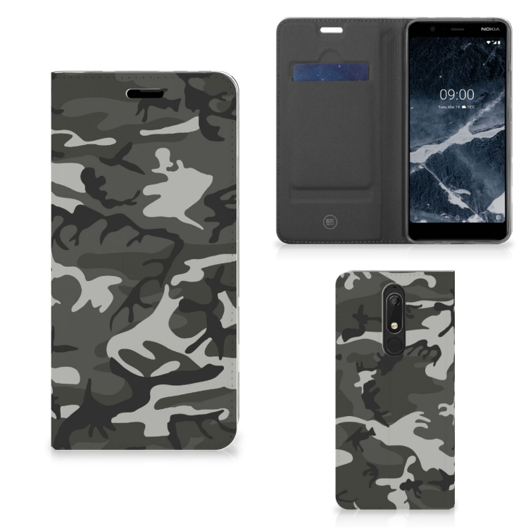 Nokia 5.1 (2018) Hoesje met Magneet Army Light