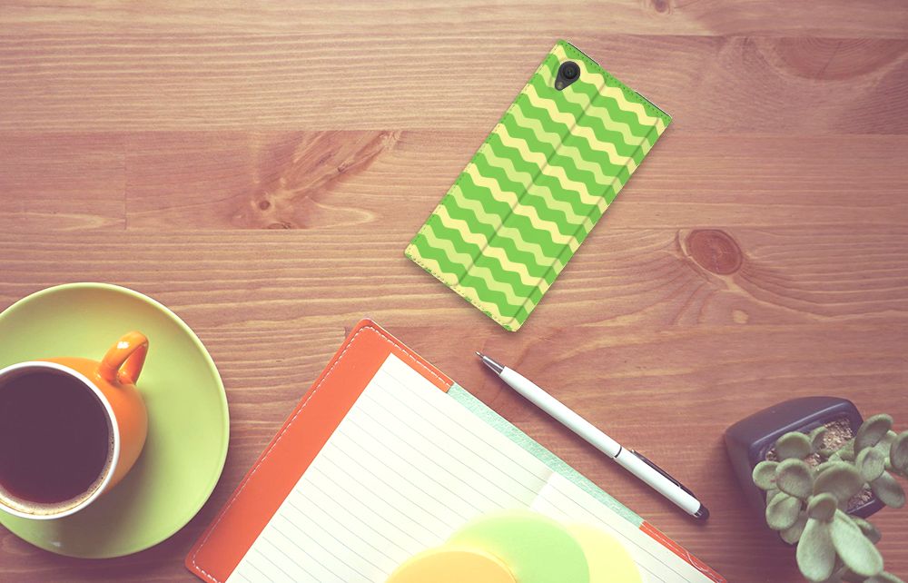 Sony Xperia L1 Hoesje met Magneet Waves Green