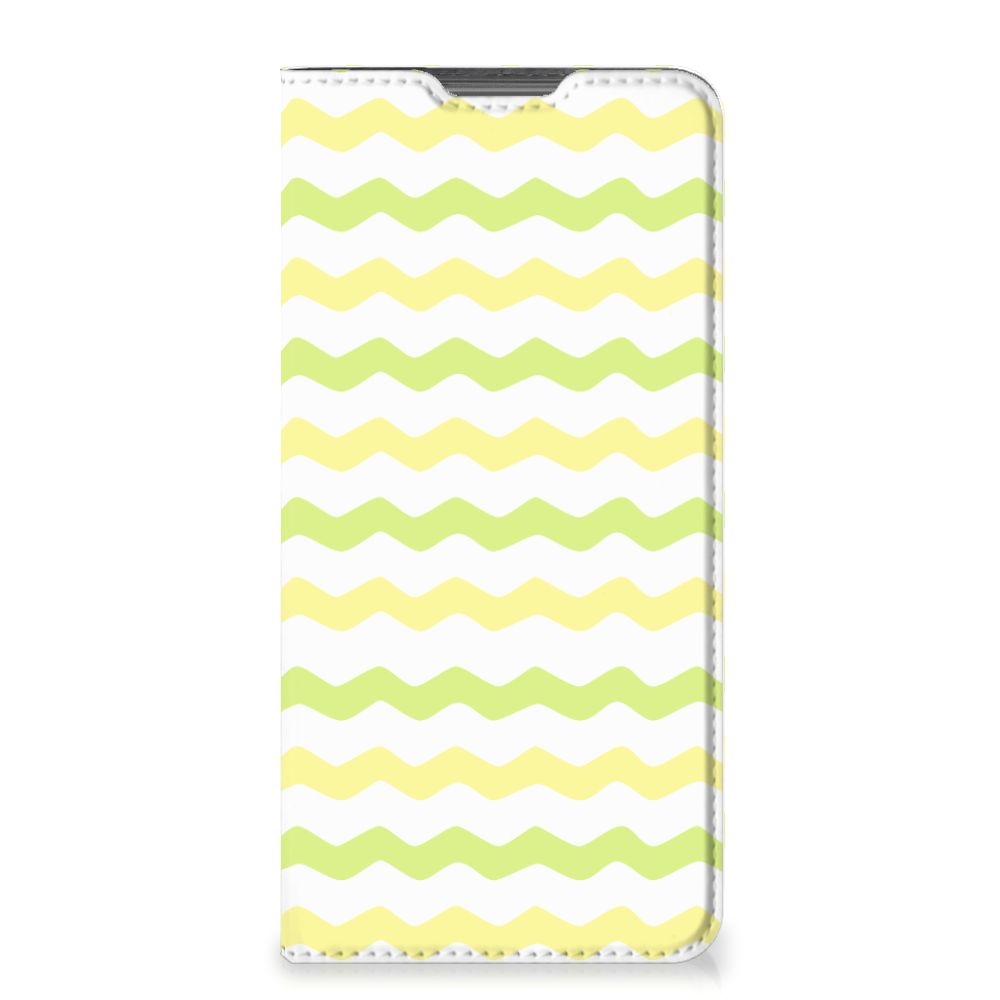 Motorola Moto G52 | Moto G82 Hoesje met Magneet Waves Yellow - B2C Telecom