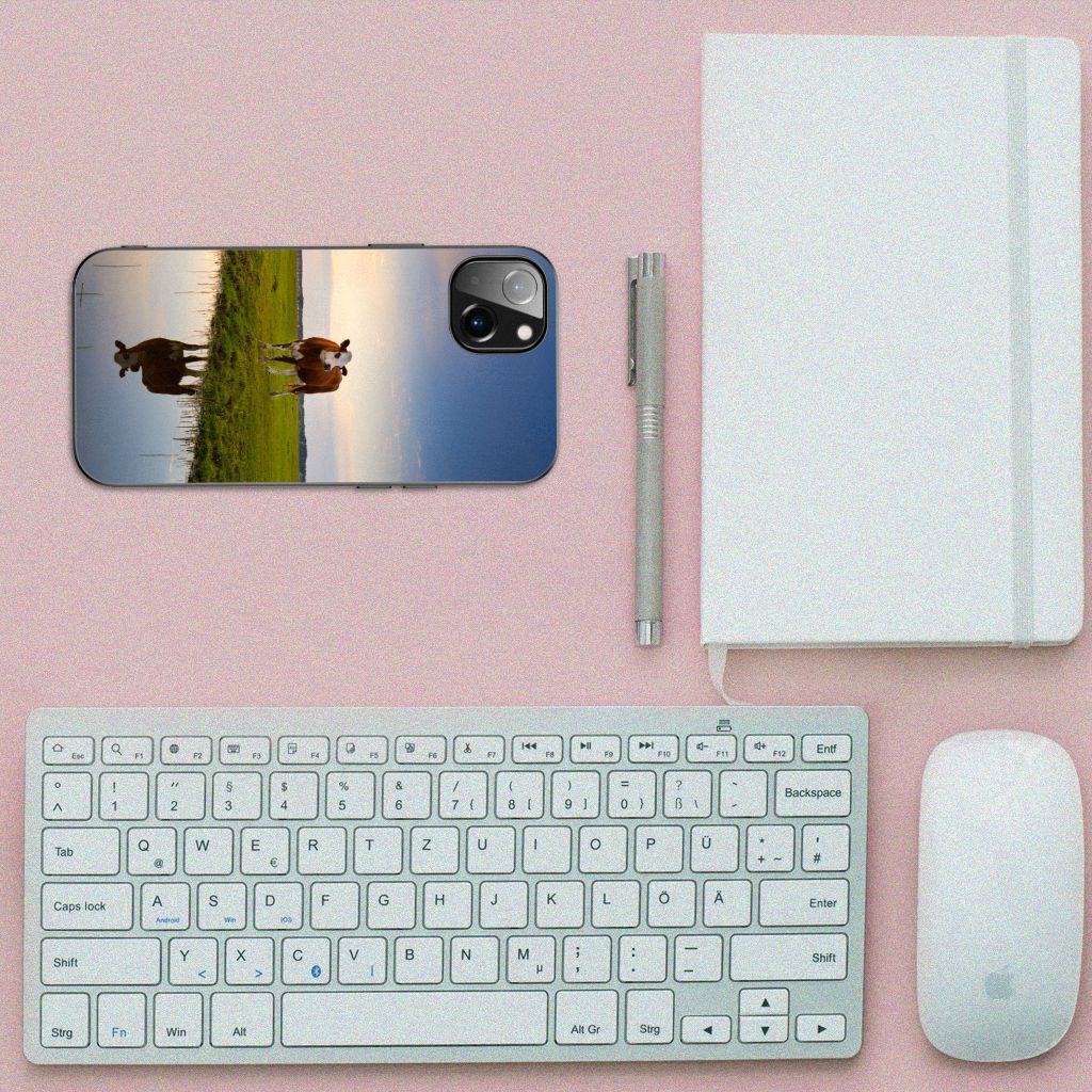iPhone 14 Plus Dierenprint Telefoonhoesje Koe B2C Telecom