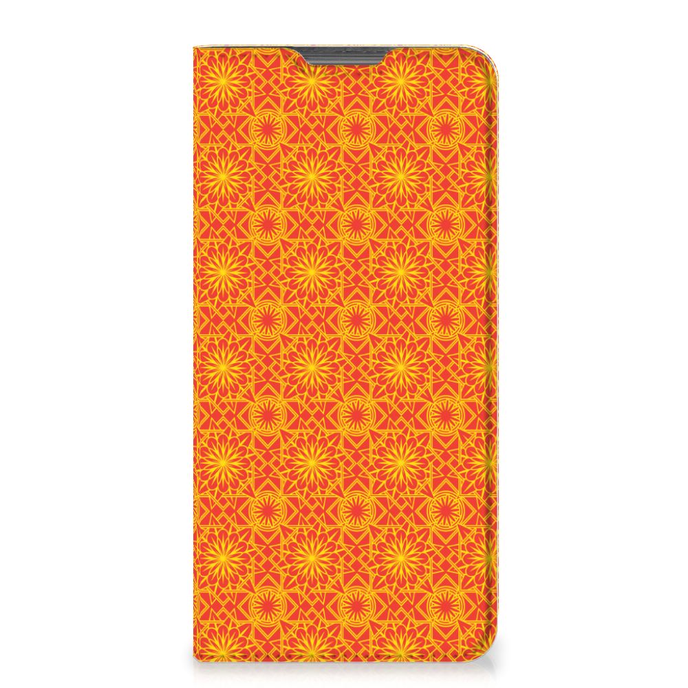 Motorola Moto G52 | Moto G82 Hoesje met Magneet Batik Oranje - B2C Telecom