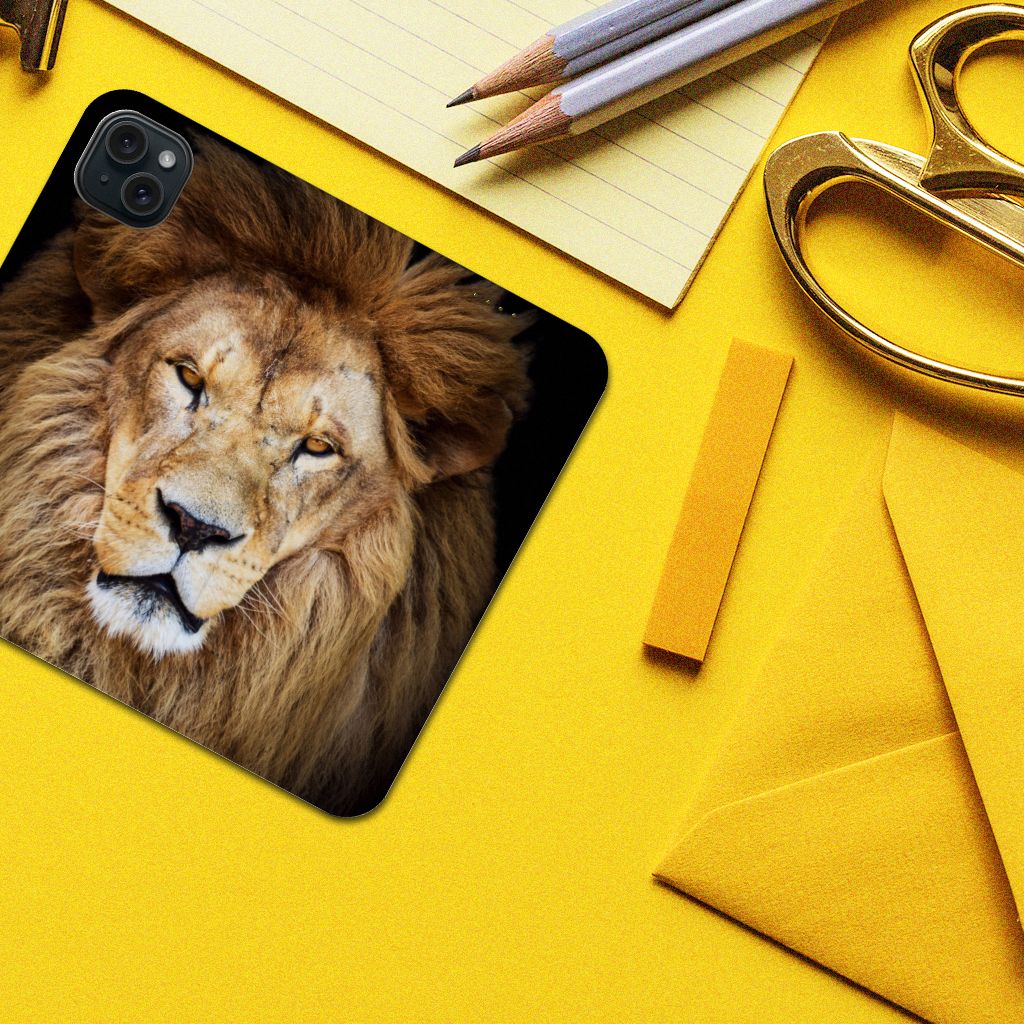 iPhone 15 Plus Hoesje maken Leeuw met krachtig leeuwendesign, perfect voor bescherming van je smartphone.