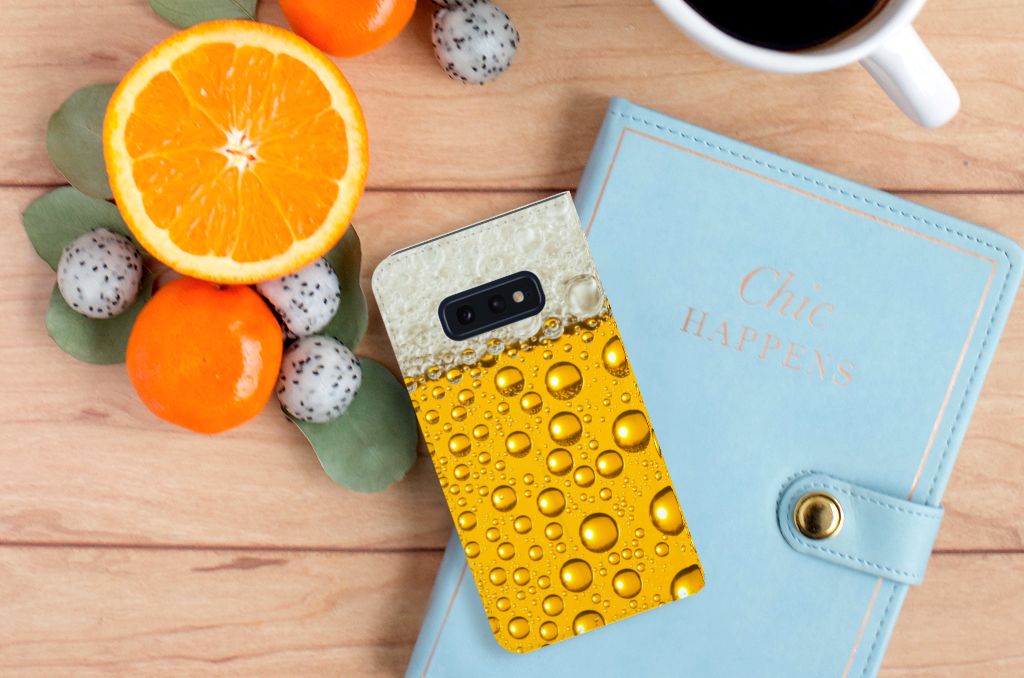 Samsung Galaxy S10e Flip Style Cover Bier