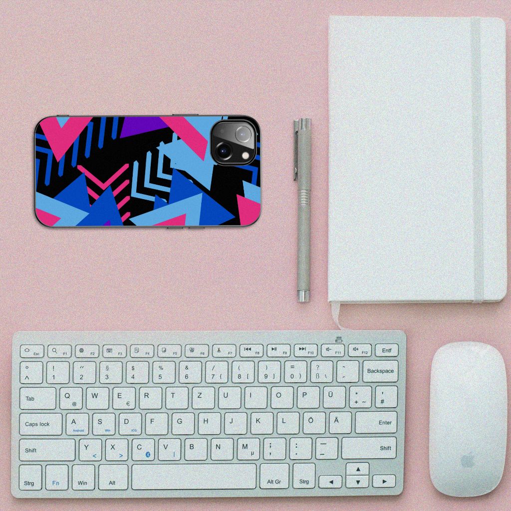 iPhone 14 Plus Backcover Funky Triangle B2C Telecom