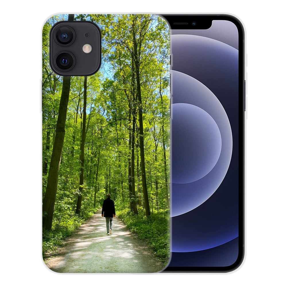 iPhone 12 Pro | 12 Backcase Hoesje Maken met Foto's met een boslandschap en wandelaar