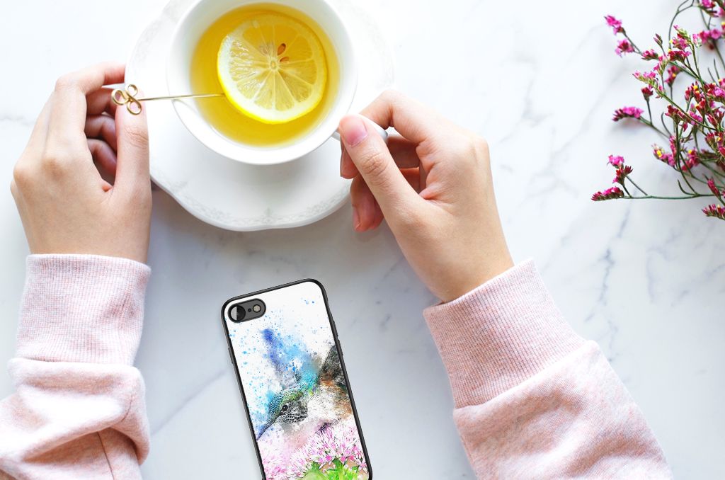 Kleurrijke Telefoonhoesje iPhone SE 2022 | SE 2020 | 7/8 Vogel op marmeren tafel met kopje thee en citroen.