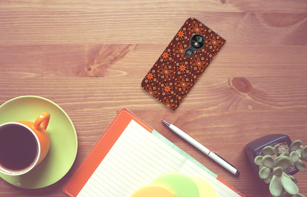 Motorola Moto E5 Play Hoesje met Magneet Batik Brown