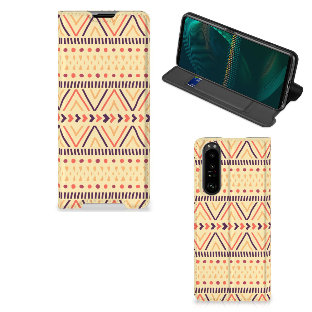 Sony Xperia 5 III Hoesje met Magneet Aztec Yellow