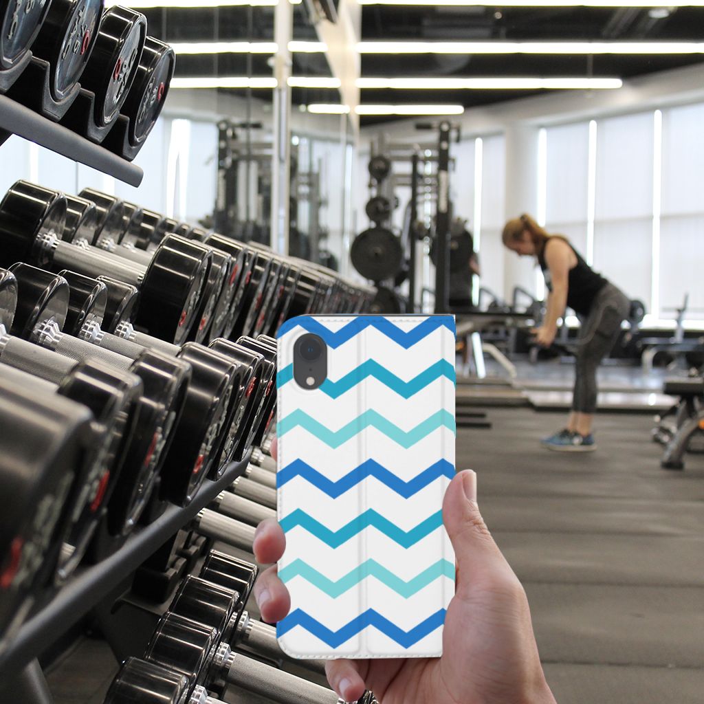 Apple iPhone Xr Hoesje met Magneet Zigzag Blauw
