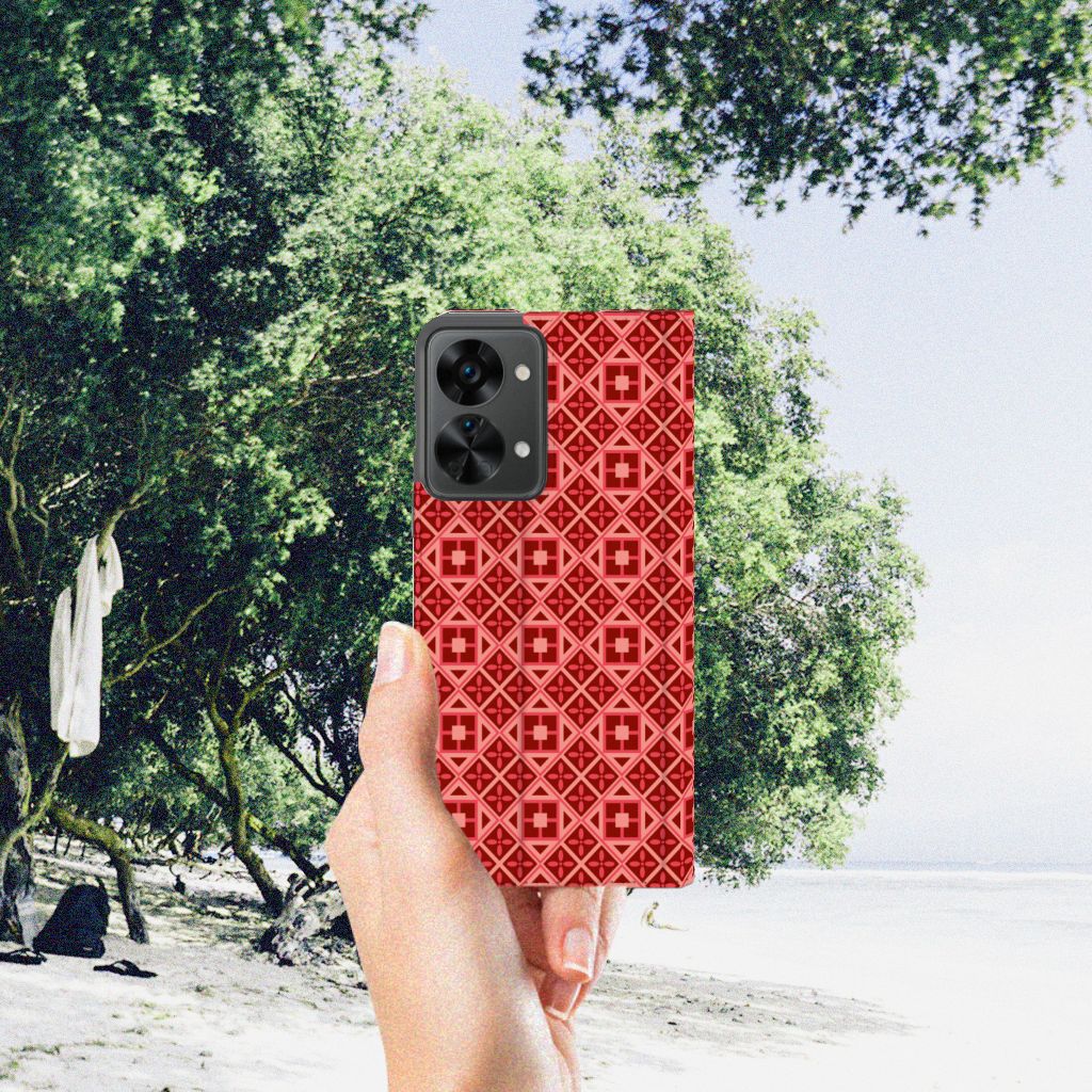 OnePlus Nord 2T Hoesje met Magneet Batik Rood - B2C Telecom