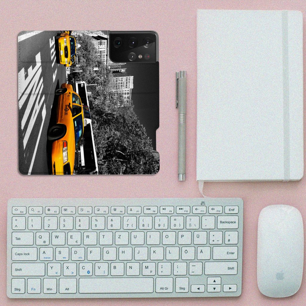 Samsung Galaxy S21 Ultra Book Cover New York Taxi