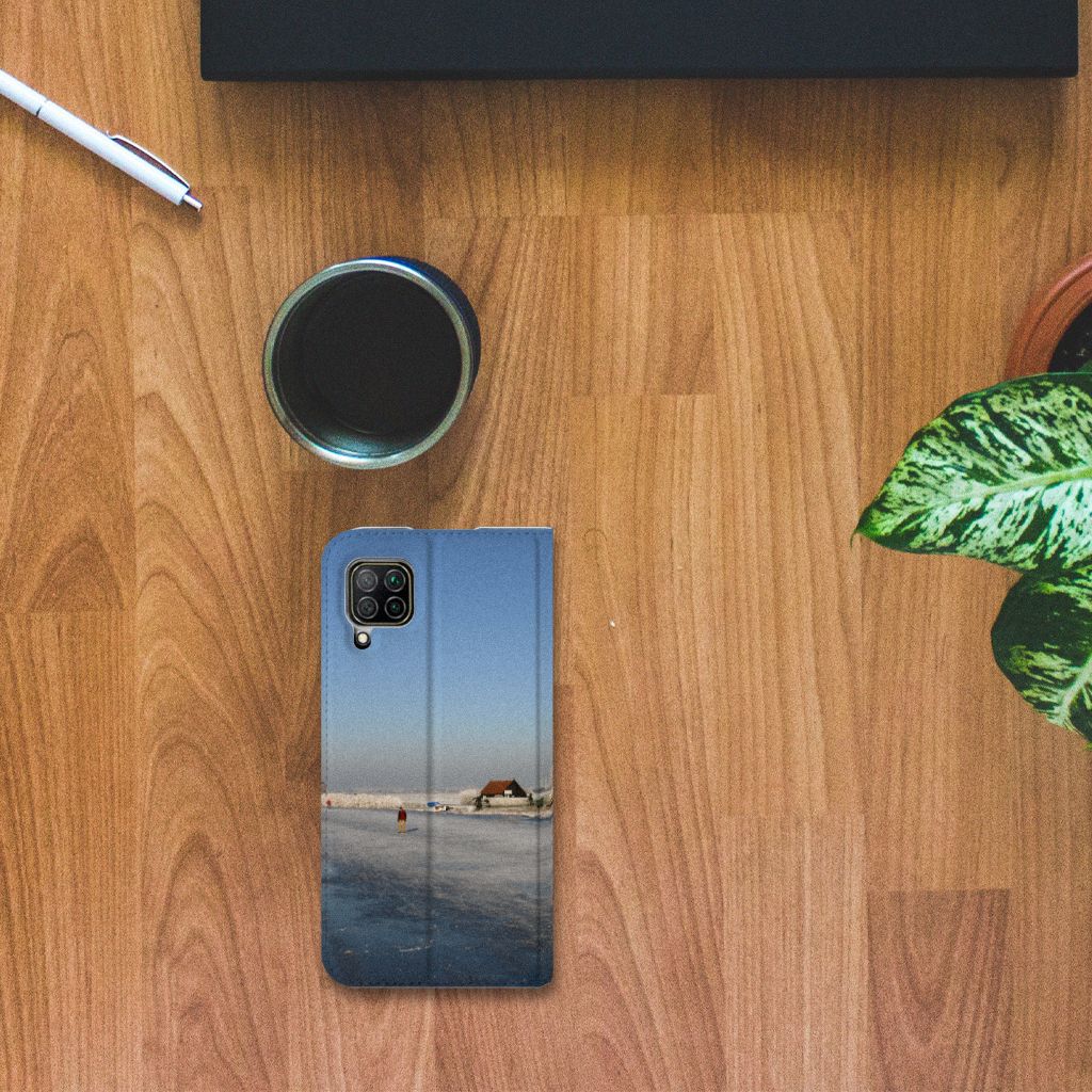 Huawei P40 Lite Book Cover Schaatsers - B2C Telecom