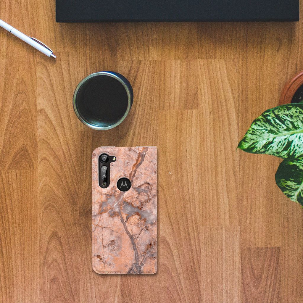 Motorola Moto G8 Power Standcase Marmer Oranje - B2C Telecom