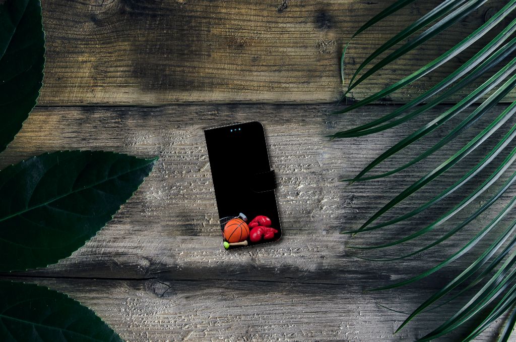 Xiaomi Redmi 10 Wallet Case met Pasjes Sports met sportafbeeldingen zoals basketball en tennis.