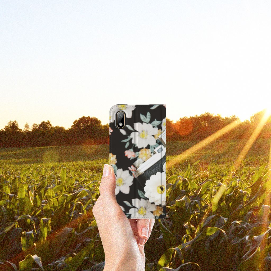 Huawei Y5 (2019) Stand Case Vintage Camera - B2C Telecom