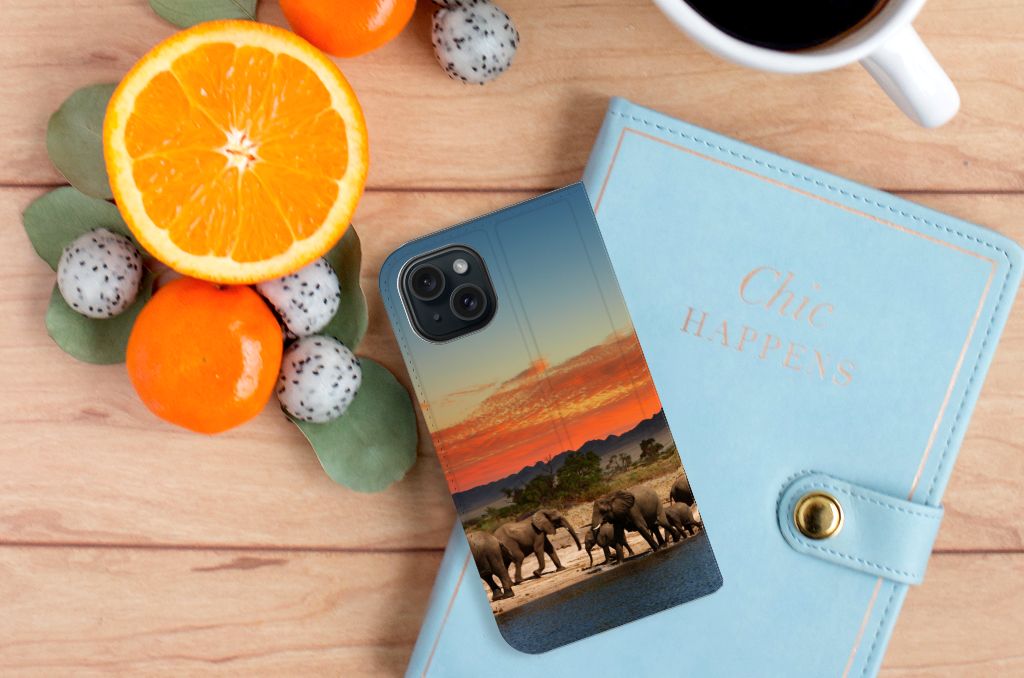 iPhone 15 Hoesje maken Olifanten met een prachtig olifantenontwerp en kleurrijke vruchten đ