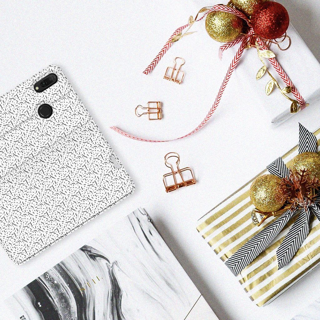Huawei Y7 hoesje Y7 Pro (2019) Hoesje met Magneet Stripes Dots
