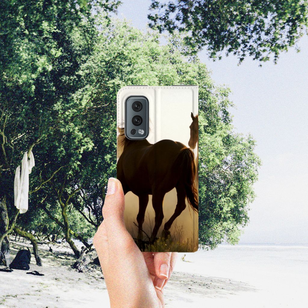 OnePlus Nord 2 5G Hoesje maken Design Cowboy met een paard op een smartphonehoesje