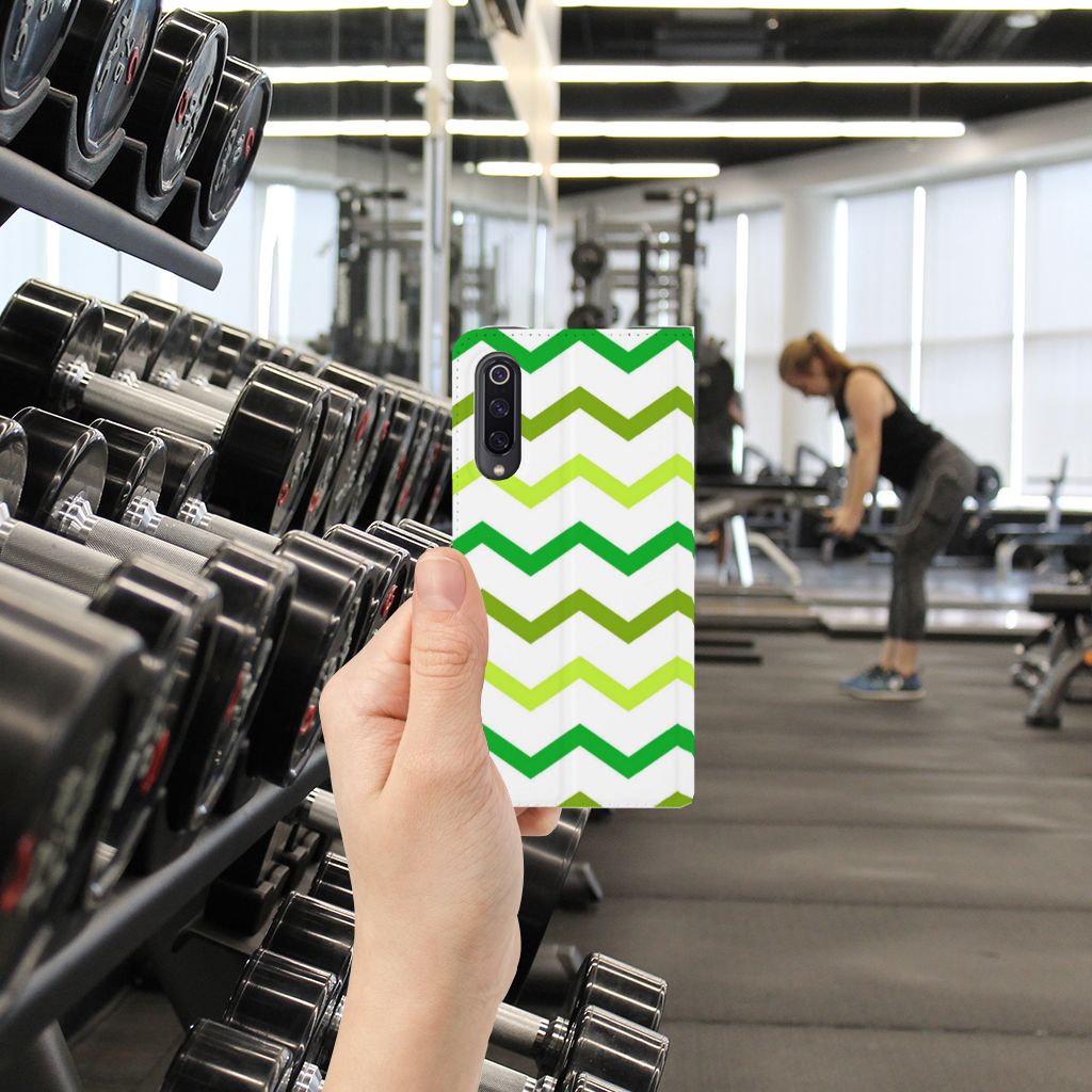 Xiaomi Mi 9 Hoesje met Magneet Zigzag Groen