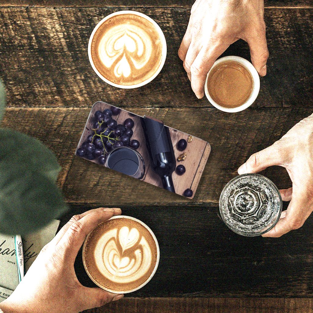 Motorola One Action Book Cover Wijn