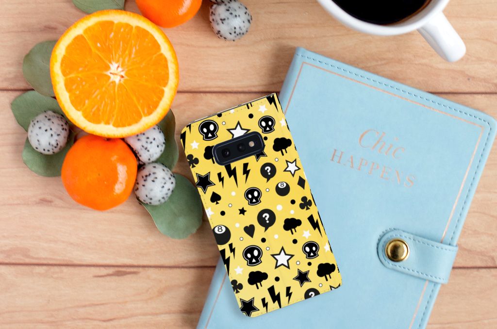 Mobiel BookCase Samsung Galaxy S10e Punk Geel