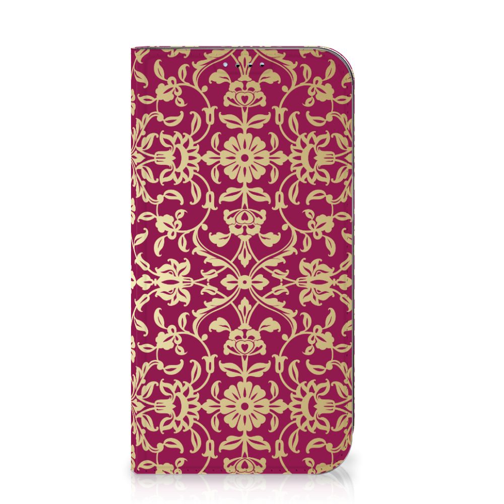 Telefoon Hoesje iPhone 15 Barok Pink met gouden bloemen in een elegant design.