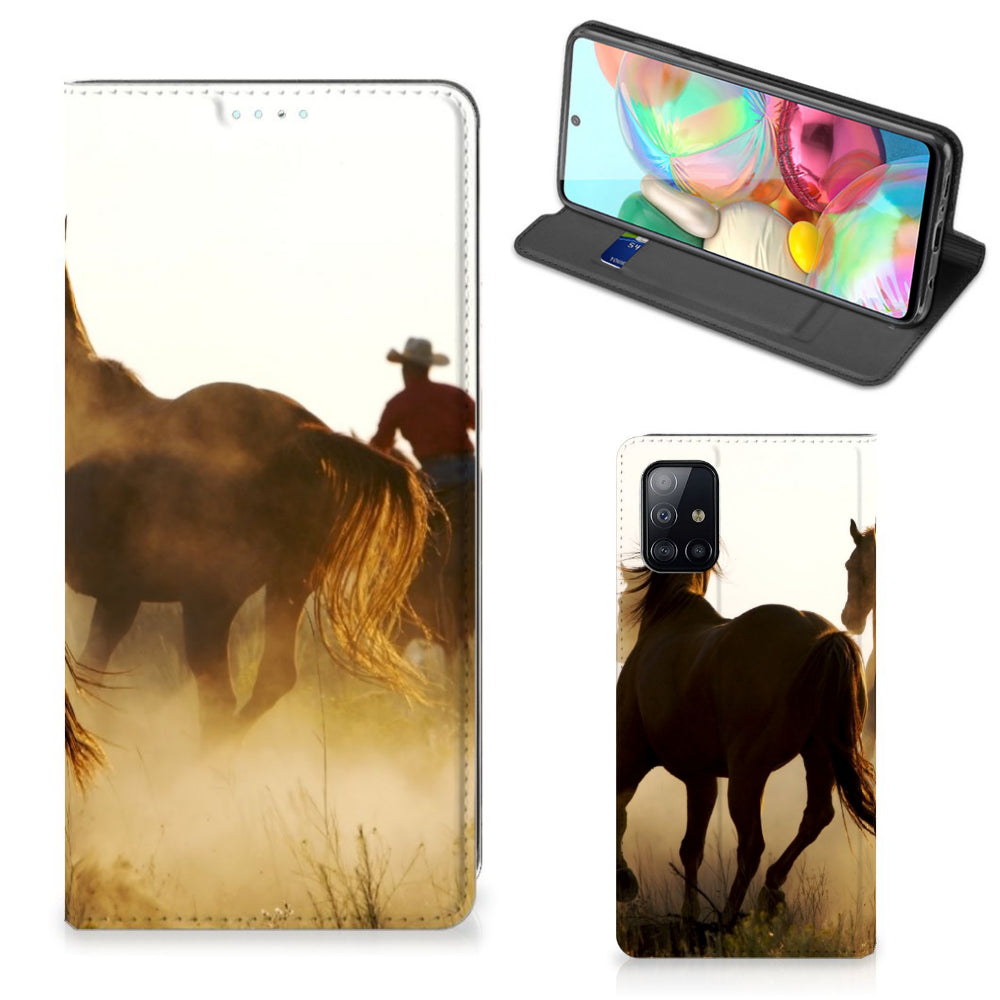 Samsung Galaxy A71 Hoesje maken Design Cowboy met paarden en cowboy in een zonovergoten omgeving.