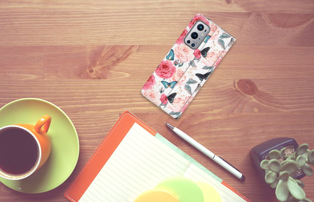 OnePlus 9 Pro Smart Cover Butterfly Roses - B2C Telecom