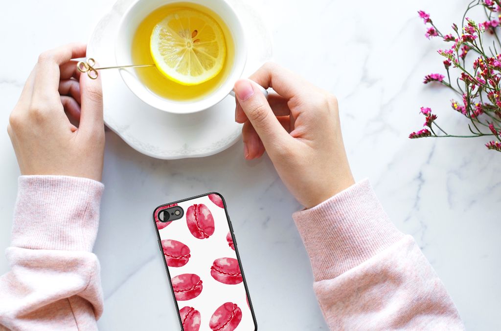 iPhone SE 2022 | SE 2020 | 7/8 Back Cover Hoesje Pink Macarons met hand en kopje thee