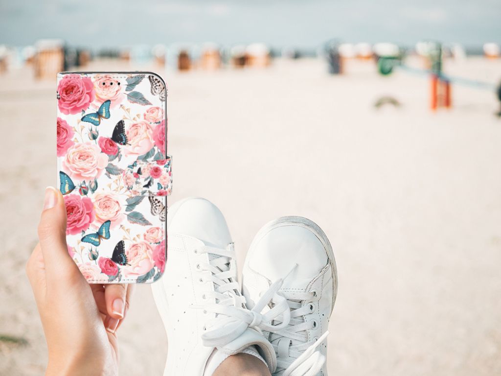 Apple iPhone 11 Hoesje Butterfly Roses