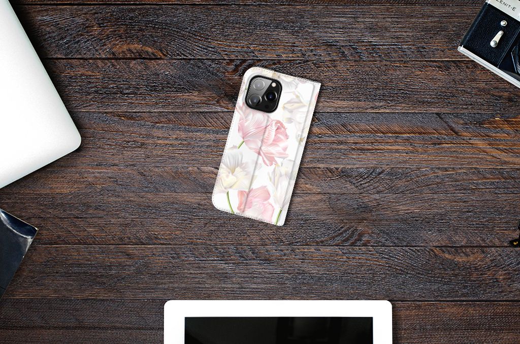 iPhone 14 Pro Max Smart Cover Lovely Flowers - B2C Telecom