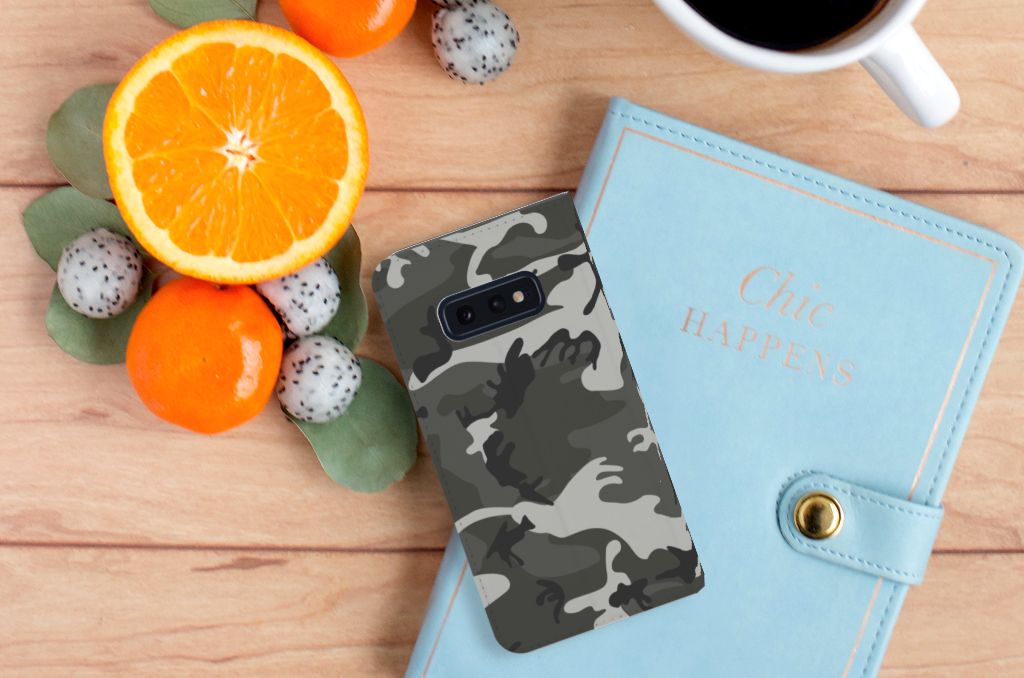 Samsung Galaxy S10e Hoesje met Magneet Army Light