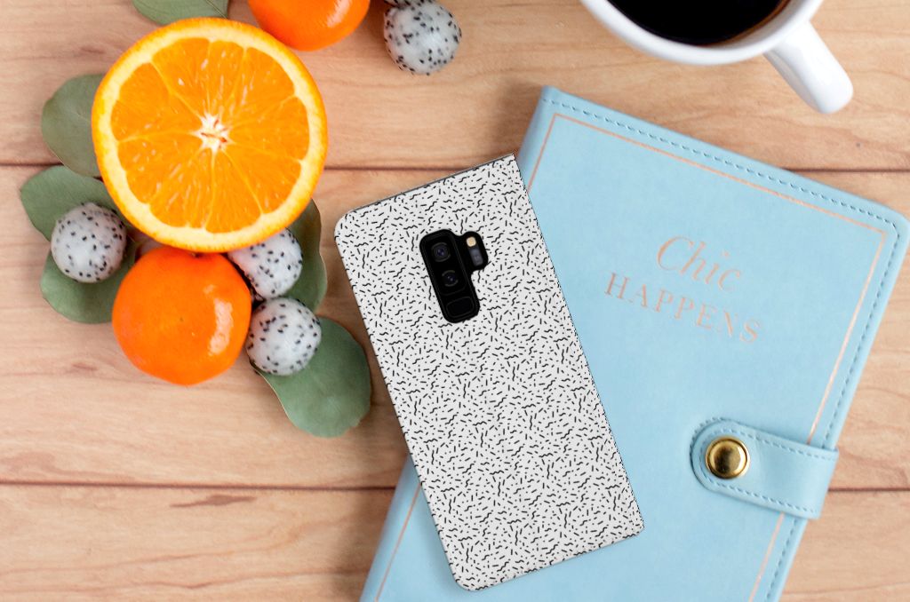 Samsung Galaxy S9 Plus Hoesje met Magneet Stripes Dots