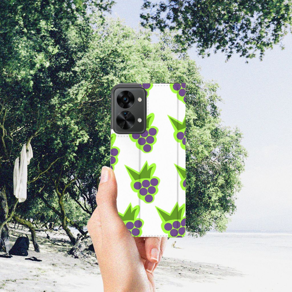 OnePlus Nord 2T Flip Style Cover Druiven - B2C Telecom