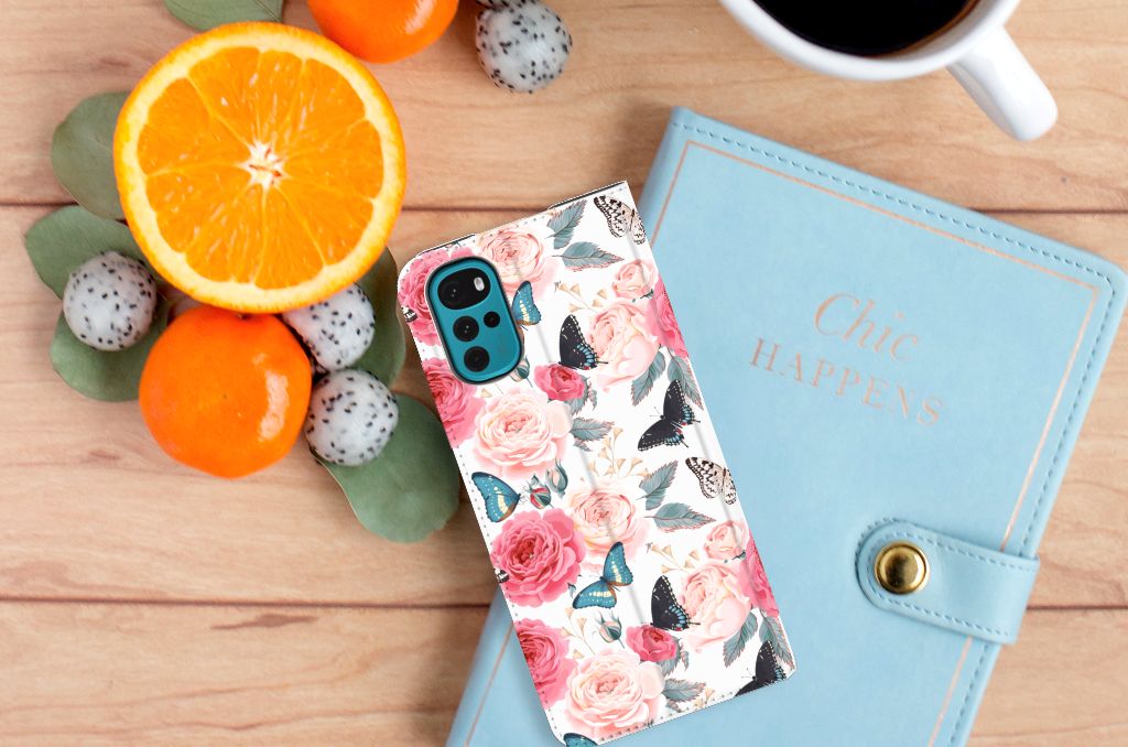 Motorola Moto G22 Smart Cover Butterfly Roses - B2C Telecom