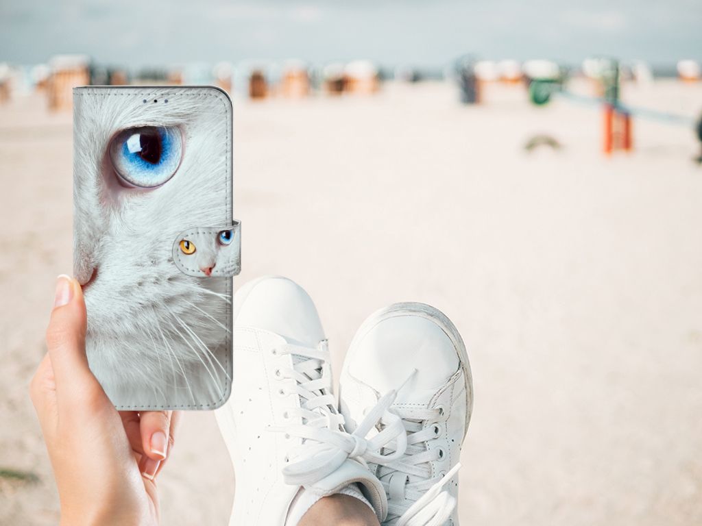 Samsung Galaxy A03s Telefoonhoesje met Pasjes Witte Kat
