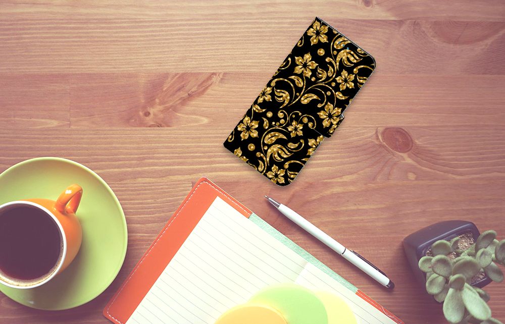 Motorola Moto E32 | Moto E32s Hoesje Gouden Bloemen