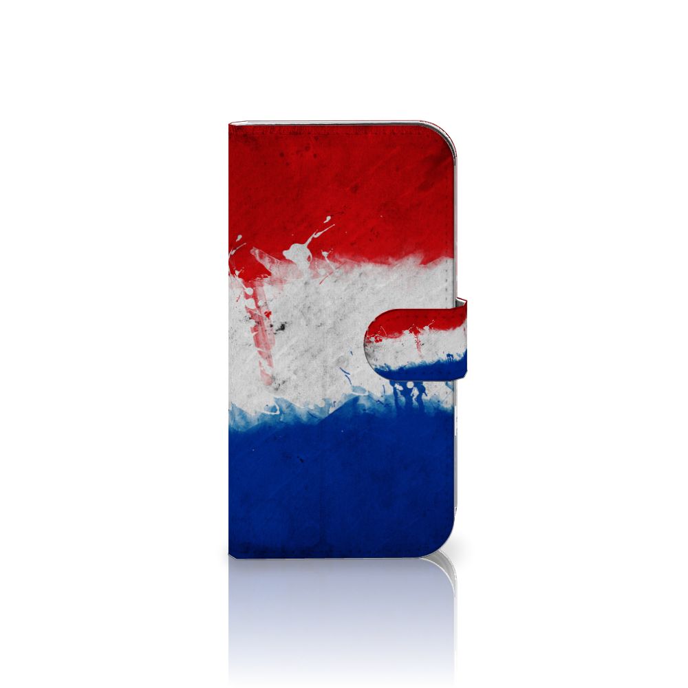 iPhone 16 Bookstyle Case Nederland met artistiek ontwerp van de Nederlandse vlag.