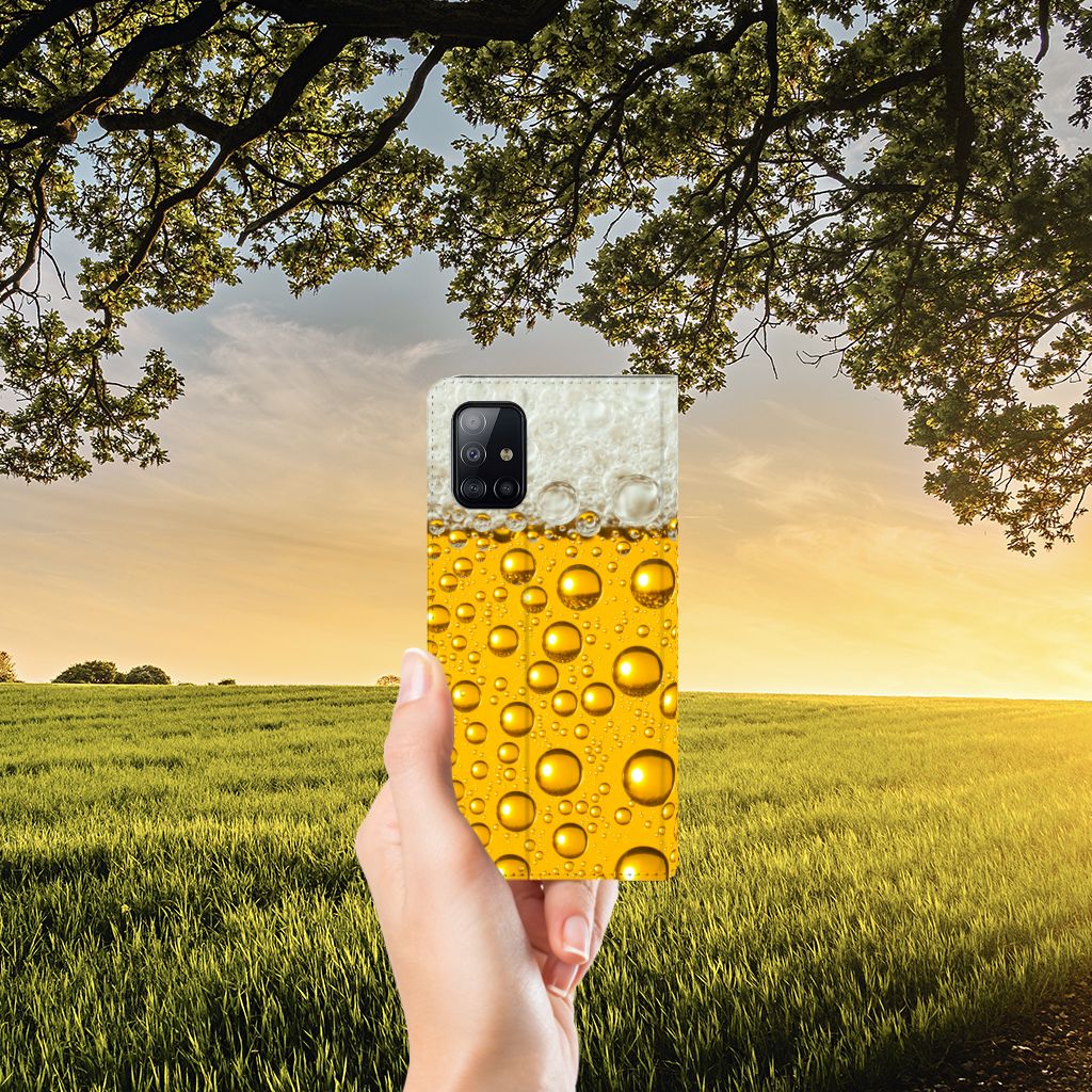 Samsung Galaxy A71 Flip Style Cover Bier - B2C Telecom