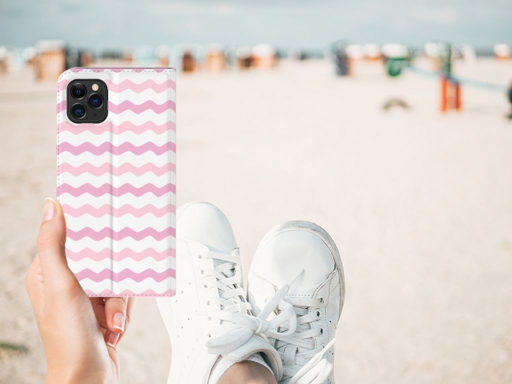Apple iPhone 11 Pro Max Hoesje met Magneet Waves Roze