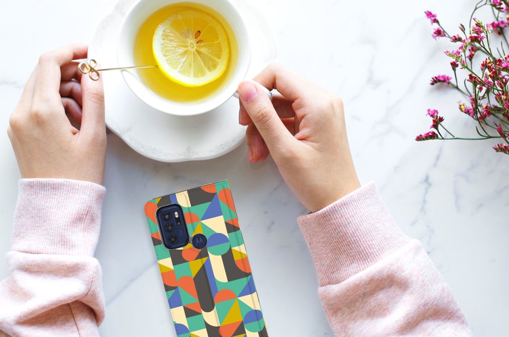 Motorola Moto G60s Hoesje met Magneet Funky Retro - B2C Telecom