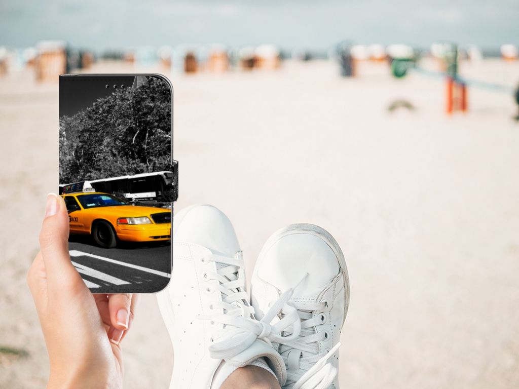 Apple iPhone 11 Flip Cover New York Taxi