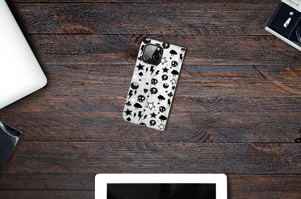 Mobiel BookCase iPhone 14 Pro Max Silver Punk - B2C Telecom