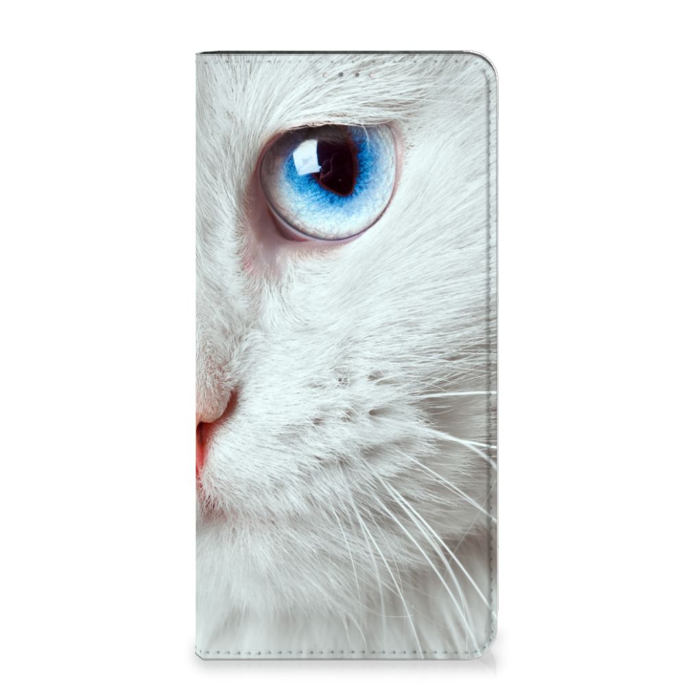 Samsung Galaxy A14 4G Hoesje maken Witte Kat met close-up van een witte kat met blauwe ogen op het hoesje.