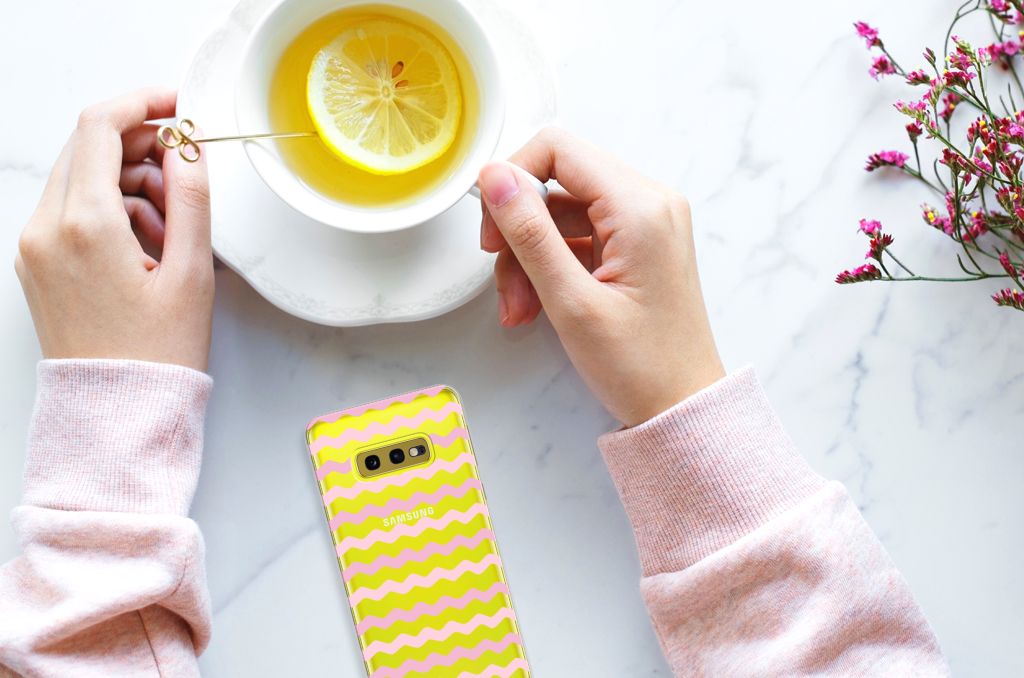 Samsung Galaxy S10e TPU bumper Waves Roze