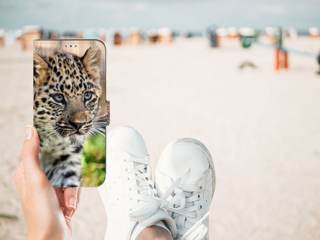 Samsung Galaxy A03s Telefoonhoesje met Pasjes Baby Luipaard