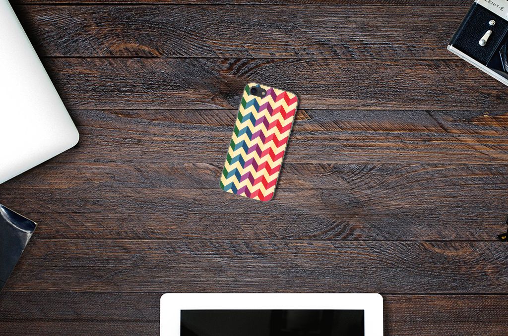 iPhone SE 2022 | SE 2020 | 8 | 7 TPU bumper Zigzag Multi Color
